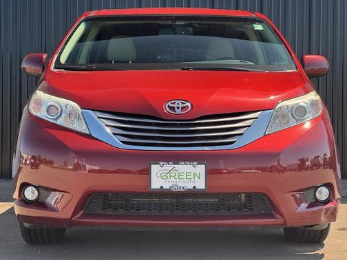 2015 Toyota Sienna XLE