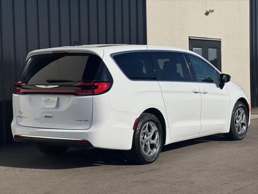 2024 Chrysler Pacifica Limited