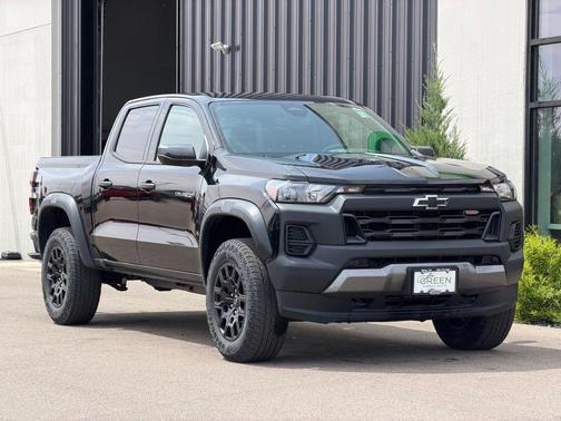 Black 2024 Chevrolet Colorado Trail Boss