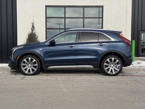 2019 Cadillac XT4 Premium Luxury