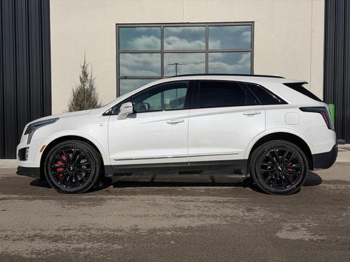 2023 Cadillac XT5 Sport