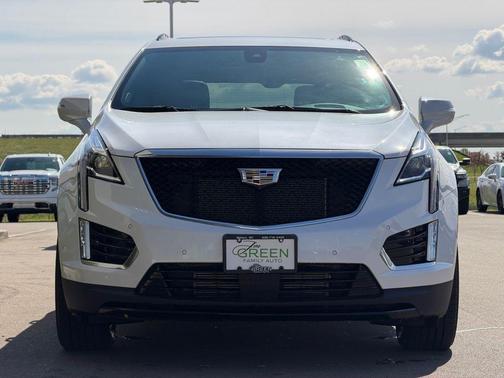 Crystal White Tricoat 2023 Cadillac XT5 Sport