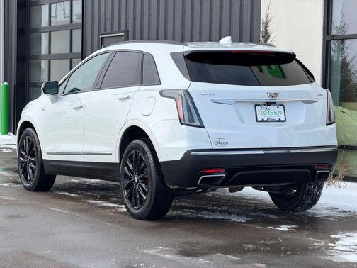 2023 Cadillac XT5 Sport