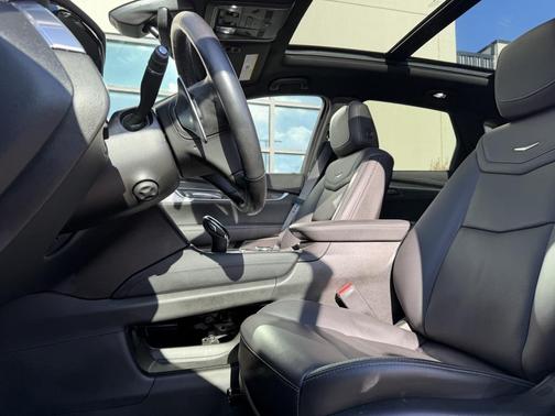 2023 Cadillac XT5 Sport