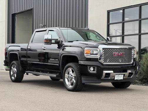 2016 GMC Sierra 2500 Denali