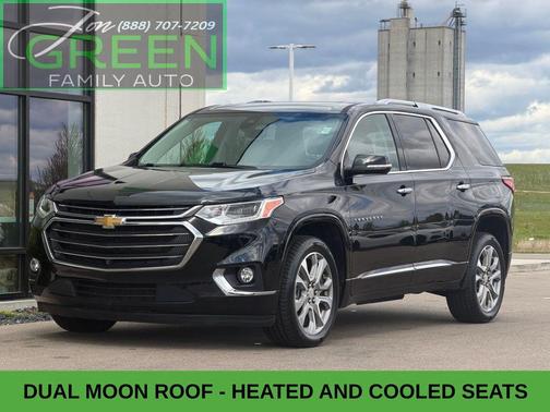 Mosaic Black Metallic 2020 Chevrolet Traverse Premier