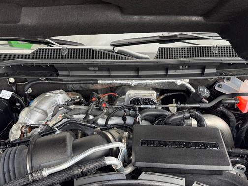 Summit White 2025 Chevrolet Silverado 2500 LT