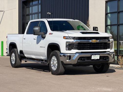 Summit White 2025 Chevrolet Silverado 2500 LT