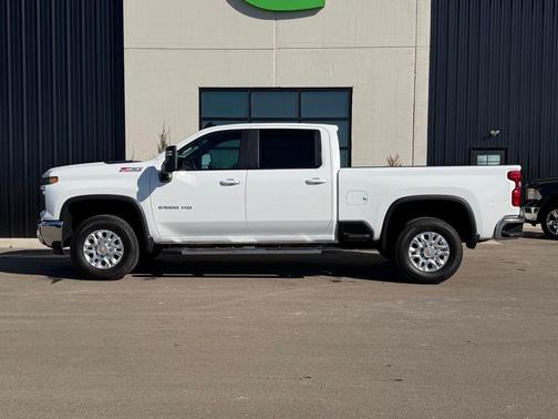 Summit White 2025 Chevrolet Silverado 2500 LT