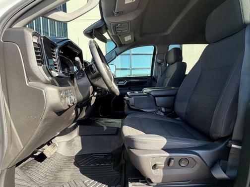 Summit White 2025 Chevrolet Silverado 2500 LT