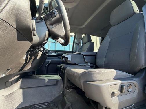 Summit White 2025 Chevrolet Silverado 2500 LT