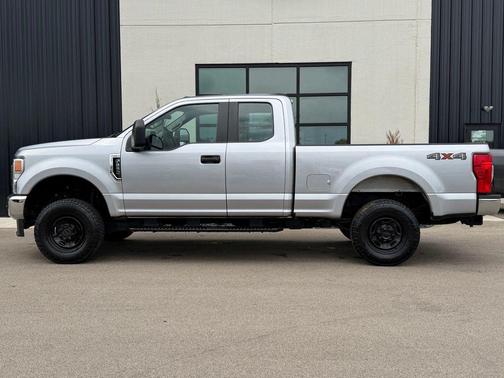 Iconic Silver Metallic 2021 Ford F-250 XL
