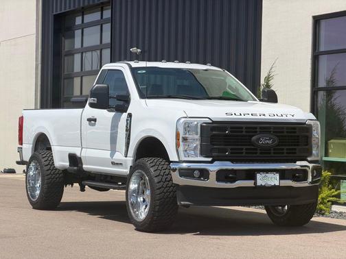 Oxford White 2024 Ford F-350 XL