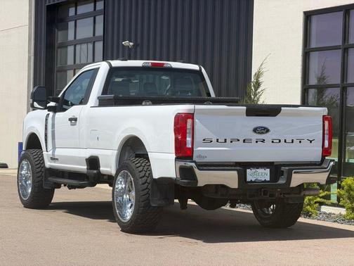 Oxford White 2024 Ford F-350 XL