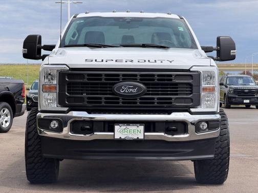 Oxford White 2024 Ford F-350 XL