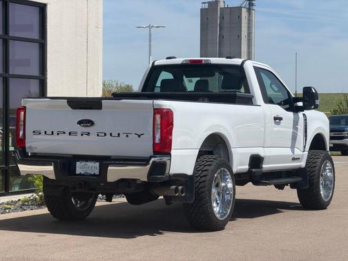 Oxford White 2024 Ford F-350 XL