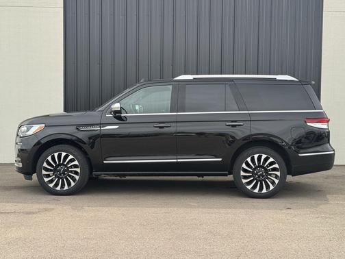 2023 Lincoln Navigator Black Label