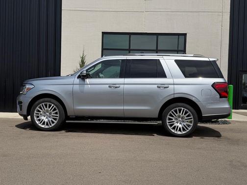 Silver Metallic 2024 Ford Expedition Limited