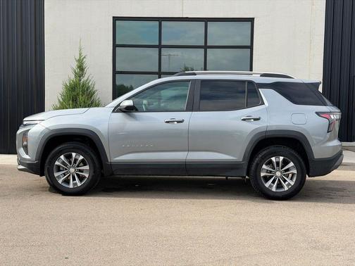 Sterling Gray Metallic 2025 Chevrolet Equinox 1LT