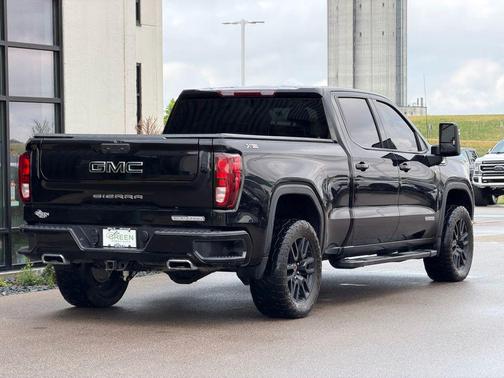 Onyx Black 2024 GMC Sierra 1500 Elevation