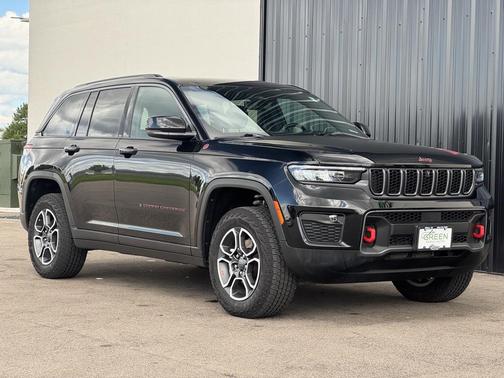 2022 Jeep Grand Cherokee Trailhawk