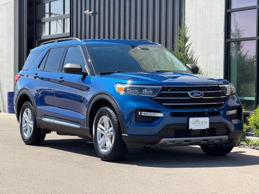Blue Metallic 2023 Ford Explorer XLT