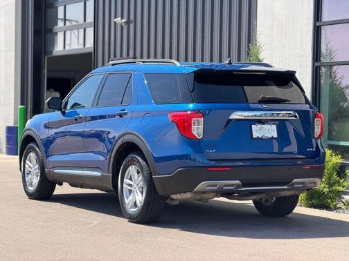 Blue Metallic 2023 Ford Explorer XLT