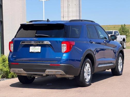Blue Metallic 2023 Ford Explorer XLT