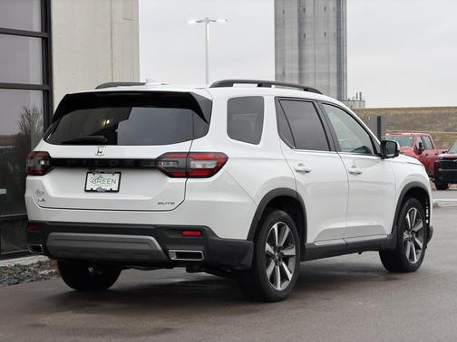 2025 Honda Pilot Elite