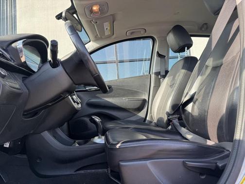 2016 Chevrolet Spark 2LT