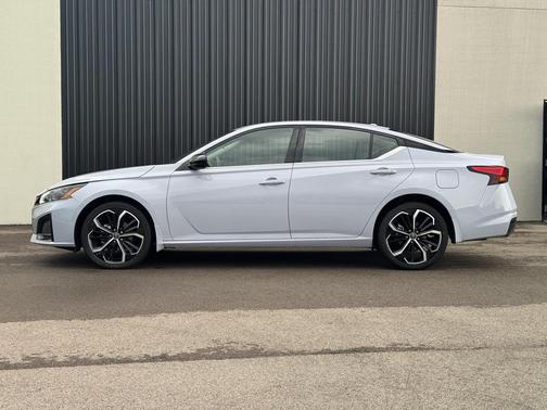 2024 Nissan Altima SR Intelligent AWD