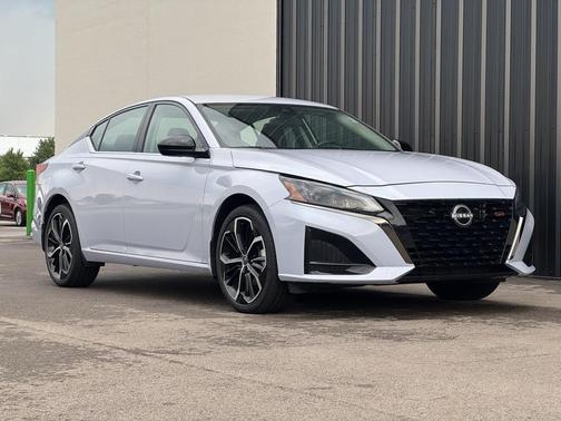 2024 Nissan Altima SR Intelligent AWD