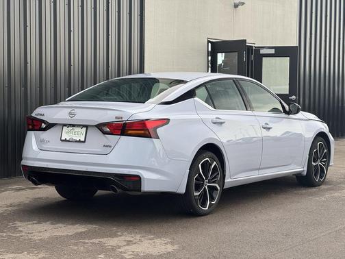 2024 Nissan Altima SR Intelligent AWD