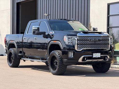 Onyx Black 2022 GMC Sierra 3500 Denali