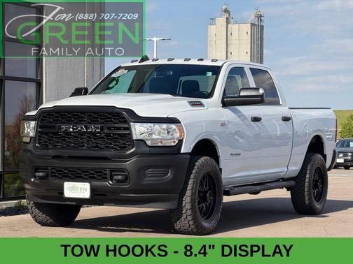 Bright White Clearcoat 2022 RAM 2500 Tradesman Crew Cab 4x4 6'4' Box