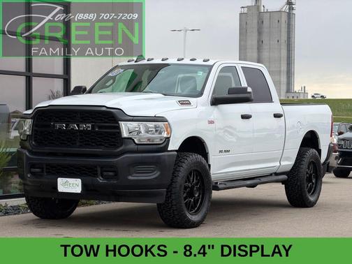 Bright White Clearcoat 2022 RAM 2500 Tradesman Crew Cab 4x4 6'4' Box