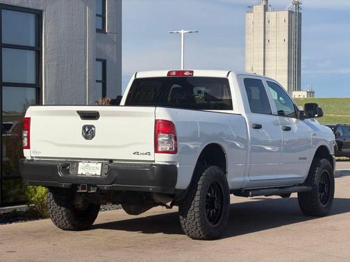 Bright White Clearcoat 2022 RAM 2500 Tradesman Crew Cab 4x4 6'4' Box