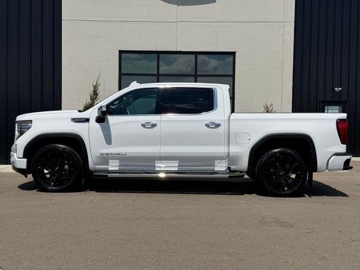 White 2023 GMC Sierra 1500 Denali