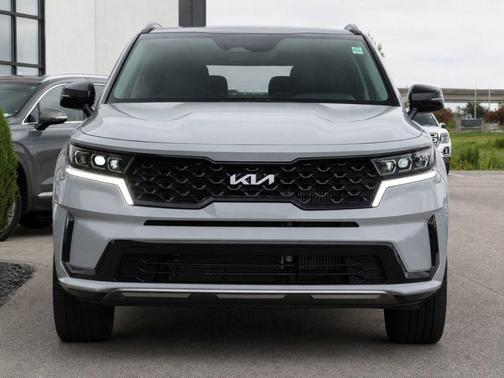 Gray 2023 Kia Sorento EX
