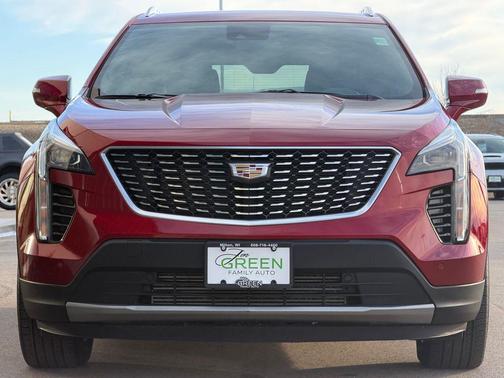 2022 Cadillac XT4 Premium Luxury