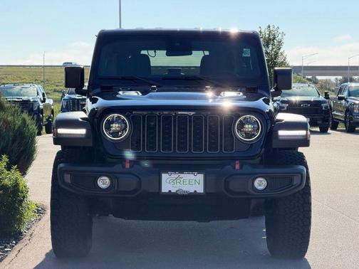 Black Clearcoat 2025 Jeep Wrangler Rubicon