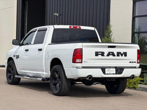 Bright White Clearcoat 2019 RAM 1500 Express