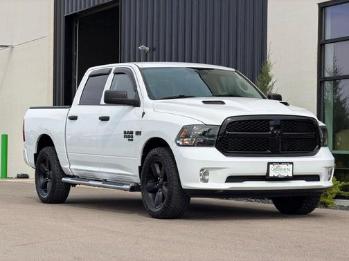 Bright White Clearcoat 2019 RAM 1500 Express