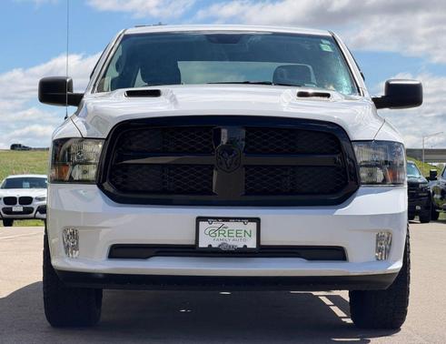 Bright White Clearcoat 2019 RAM 1500 Express