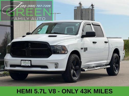 Bright White Clearcoat 2019 RAM 1500 Express