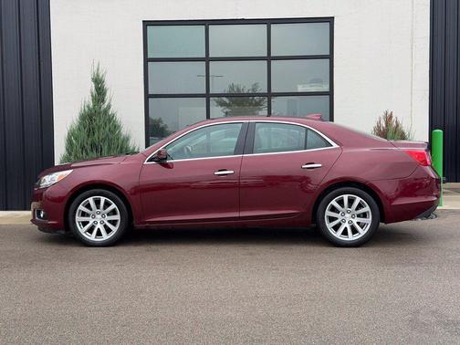 Butte Red Metallic 2015 Chevrolet Malibu 1LZ