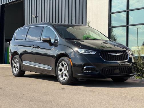 2022 Chrysler Pacifica Limited
