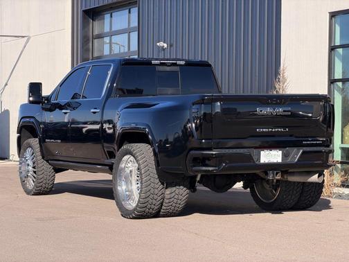 2024 GMC Sierra 3500 Denali