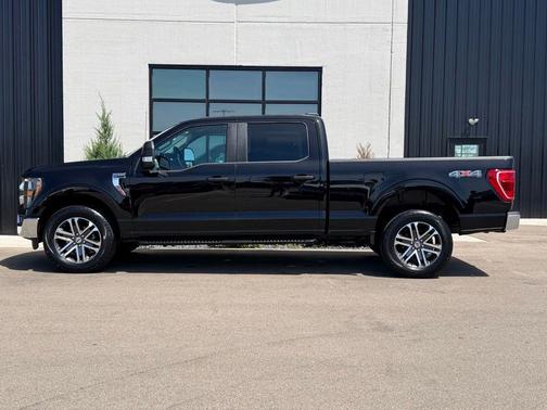 Agate Black Metallic 2023 Ford F-150 XLT