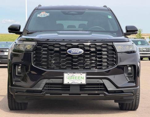 Black Metallic 2025 Ford Explorer ST-Line